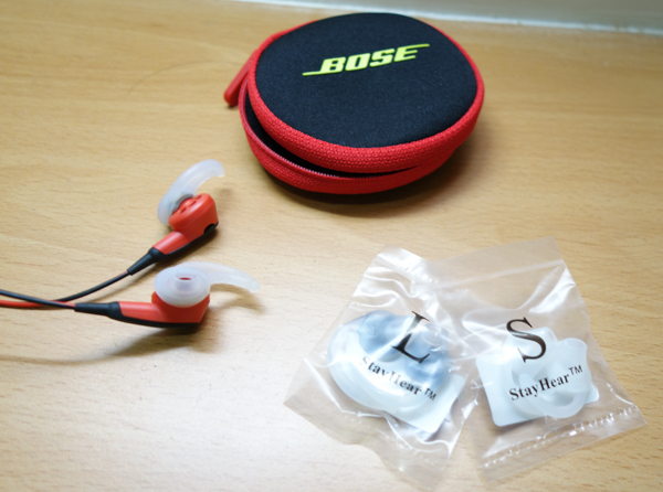 Bose SoundSport 內部配件(圖/記者譚偉晟拍攝)