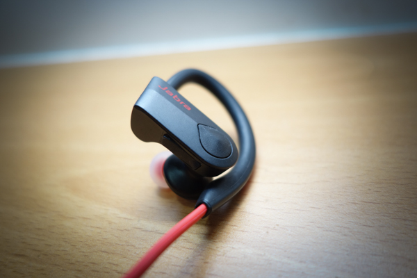 Jabra Sport Pace 能提供運動時足夠的音效表現(圖/記者譚偉晟拍攝)