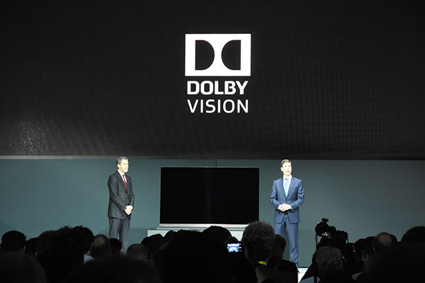 SIGNATURE OLED TV 在揚聲器部份搭載了 Dolby VISION 音效
