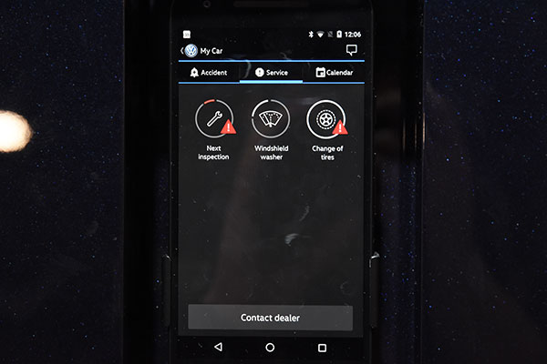 也可以在手機 APP 裡面查汽車維修資訊