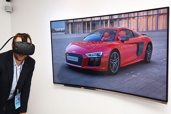 Audi 推出利用 VR 虛擬眼鏡技術的虛擬展間