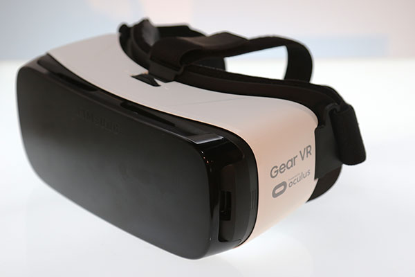 Gear VR 是 Samsung 與 Oculus 合作的產品