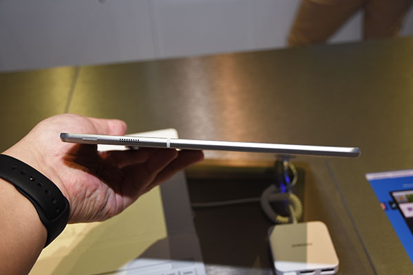 機身僅有 6.3 mm 厚,比 iPad Pro 還要薄!