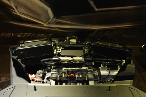 透過特殊的角度設計，最佳化散熱效果（圖／記者譚偉晟拍攝）