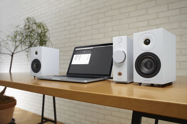 Sony  CAS-1 桌上型音響內建擴大機,支援 Hi-Res 音效輸出(圖/Sony)