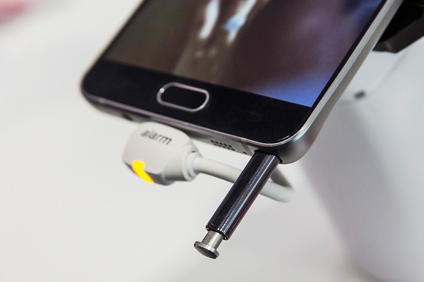 三星 Galaxy Note 5 的觸控筆 S Pen(法新社)