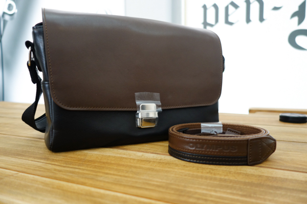 Olympus Pen-F 推出專屬相機配件(圖/記者譚偉晟拍攝)