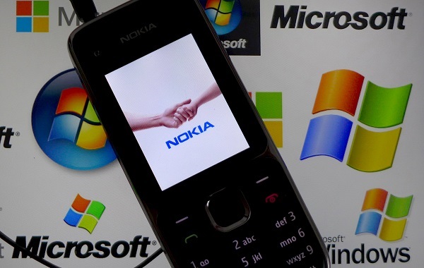 Microsoft 在 2015 年關閉了 NOKIA 原本位於芬蘭的工廠,並裁撤當地 2300 名員工(圖/路透社)
