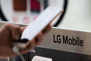 [2016 MWC]LG G5「魔術插槽」模組曝光！ 能提升手機 3 大效能？