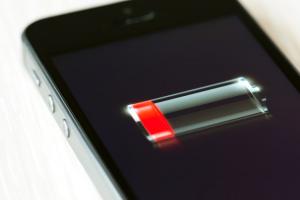 iPhone 噴電怎麼辦?iOS 9 三招密技讓你快速省電! iPhone 噴電怎麼辦?iOS 9 三招密技讓你快速省電!