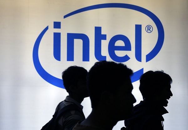 先前就有傳出 Intel 有近千人團隊在負責基頻晶片的開發(圖/路透社)