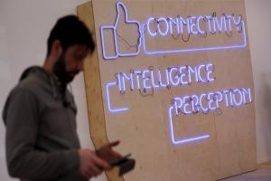 Facebook 也要做「鄉民百科」? 新專利會自動找出流行詞! Facebook 也要做「鄉民百科」? 新專利會自動找出流行詞!