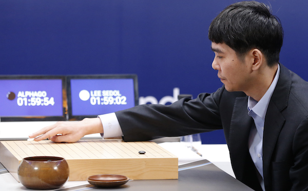 在第 78 步出現的「神來一著」(God Play) 逼使 AlphaGo 出現失誤進而獲勝(圖片來源/美聯)
