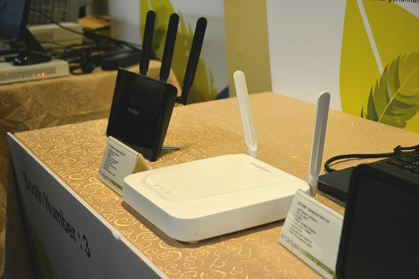 智易科技的小型基地台產品，主要銷往歐洲和印度地區（圖／記者譚偉晟拍攝）