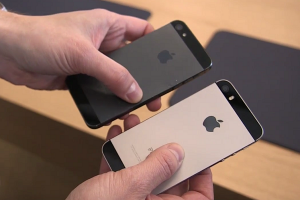 清庫存?iPhone SE 低價的秘密:新舊零件大雜燴! 清庫存?iPhone SE 低價的秘密:新舊零件大雜燴!