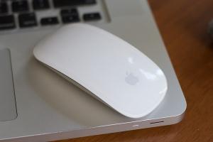 可惡想捏?Apple 新專利將讓 Magic Mouse「更有感」! 可惡想捏?Apple 新專利將讓 Magic Mouse「更有感」!