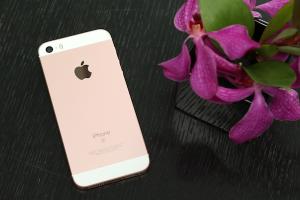 4 吋魔力回歸!Apple iPhone SE 開箱實測 4 吋魔力回歸!Apple iPhone SE 開箱實測