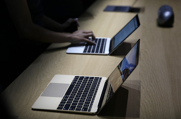 隨著不少 Windows 電腦都採用了 Intel Skylake 架構處理器,MacBook 勢必得做出升級回應(圖/美聯社)