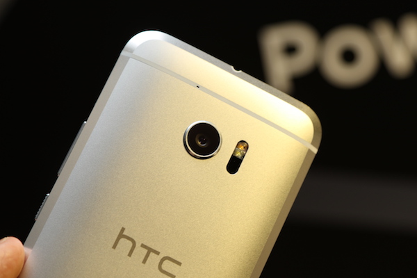 誓言重回王座！HTC 發表最新旗艦 HTC 10 週五開賣