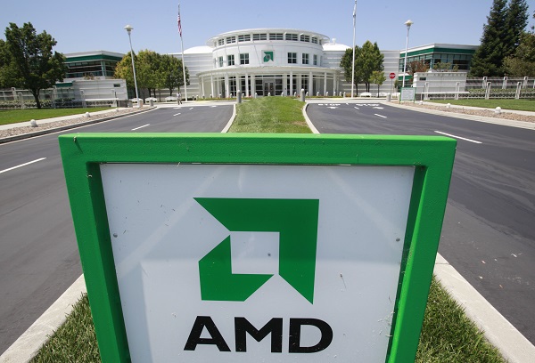 AMD 預計要讓這款 VR 頭盔,達到個別螢幕解析度 16K 的高規格(圖/美聯社)