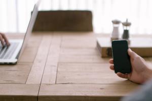 iPhone 快更新!舊版 iOS 連線 Wi-Fi 會死當? iPhone 快更新!舊版 iOS 連線 Wi-Fi 會死當?