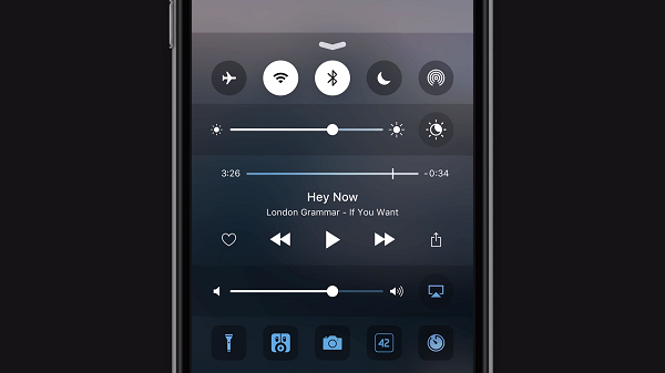 Apple 也該推出暗色主題了(圖/MacStories)