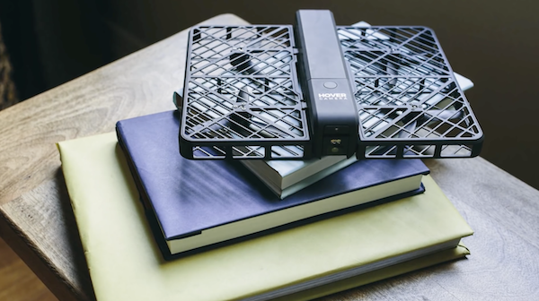 （擷取自 Hover Camera  官方影片）