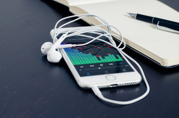 Apple Music 介面將會有大改變,改以黑白色調為主(圖/pixabay)
