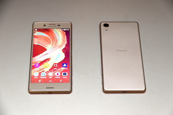 Sony Mobile 東京總部展出了即將在台灣發售的 Xperia X Performance  手機