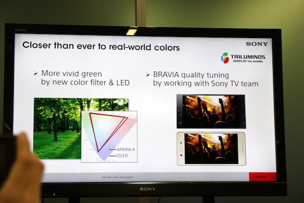 在色彩取向上， Sony Xperia X 這次往綠色靠攏