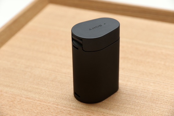 Xperia Ear 的攜帶盒
