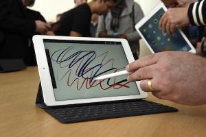 蘋果為 iPad 又拚了!未來連配件都可觸控! 蘋果為 iPad 又拚了!未來連配件都可觸控!