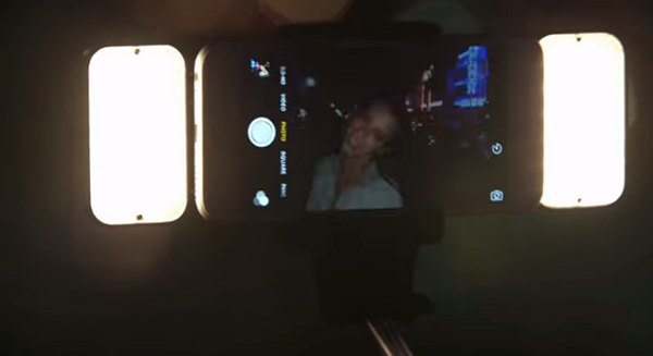 讓你自拍零失敗!網友推爆:地表最強自拍神器來了!