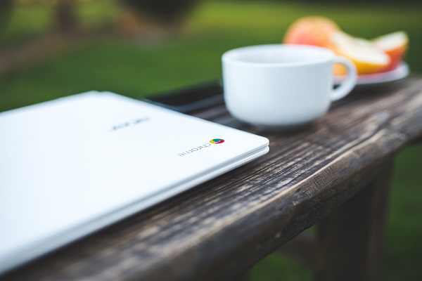 Chromebook 的銷售主力為教育市場（圖／kaboompics）