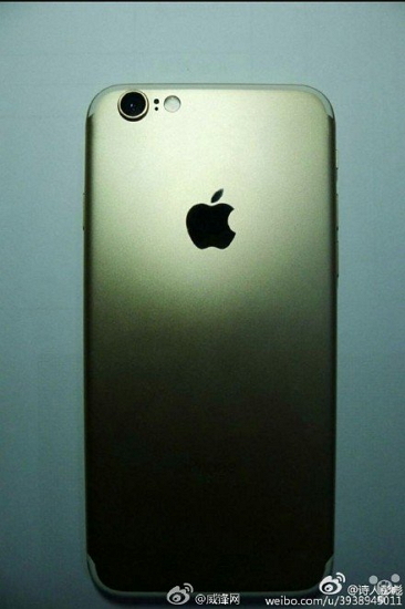 一張號稱是 iPhone 4.7 吋工程機的清晰諜照(圖/詩人彭彪)