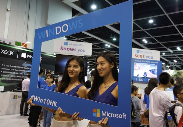 在這樣強制自動升級的狀況下,使用者用 Windows 10  會開心嗎?(圖片來源/路透)