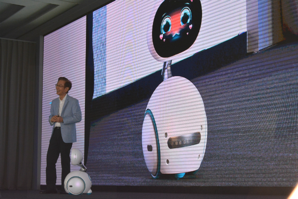 ZenBo 有加入害羞設定(圖/記者譚偉晟拍攝)