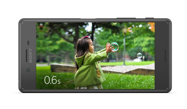 對於 Sony 手機愛好者而言,這兩款手機的目前定位相當接近(圖/Sony)