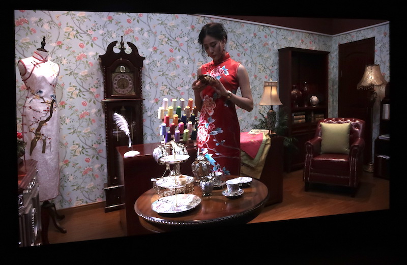 提供給商業使用的 8K 解析度螢幕