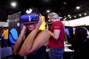 HTC Vive 也能一起玩!Oculus 放棄 VR 內容版權保護機制 HTC Vive 也能一起玩!Oculus 放棄 VR 內容版權保護機制
