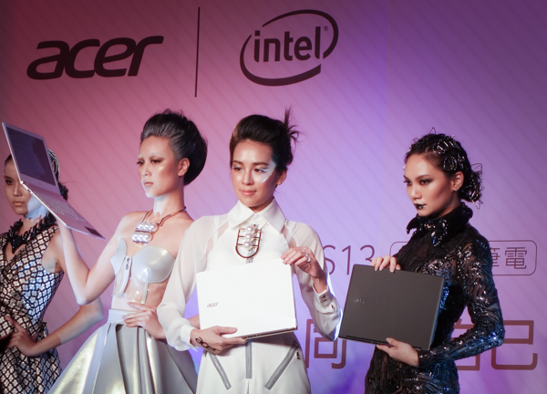 Acer 這次以「時尚」為主題行銷 Aspire S13 超薄筆電（圖／記者譚偉晟拍攝）