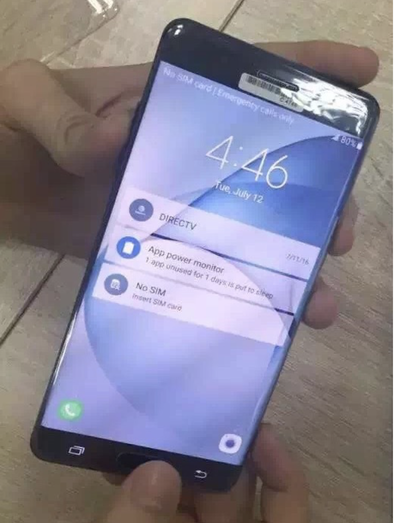 可能是 Galaxy Note 7 的正面照,可以看到屏佔比相當高(圖片來源/擷取自 SlashGear 網站)