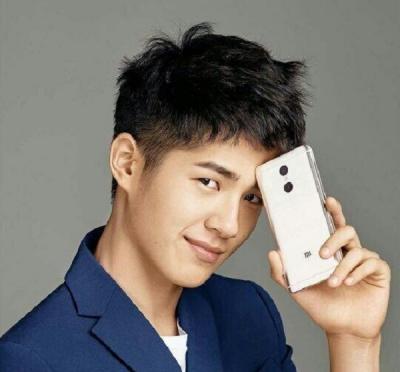 hTC 風格雙鏡頭現身?紅米 Note 4 諜照曝光! hTC 風格雙鏡頭現身?紅米 Note 4 諜照曝光!