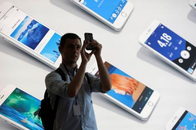Sony、HTC 敗了?最新一季手機銷售排行榜出爐! Sony、HTC 敗了?最新一季手機銷售排行榜出爐!