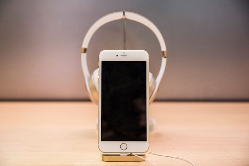 這樣做將會加強 iPhone 在播放音樂時的音量表現(圖片來源/法新)