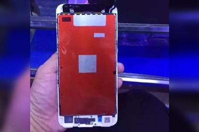 實體 Home 鍵留還是不留? iPhone 7 螢幕諜照提前洩密! 實體 Home 鍵留還是不留? iPhone 7 螢幕諜照提前洩密!