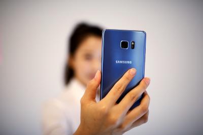 Galaxy Note 7 又涉抄襲?Motorola 公開譴責卻被反嗆! Galaxy Note 7 又涉抄襲?Motorola 公開譴責卻被反嗆!