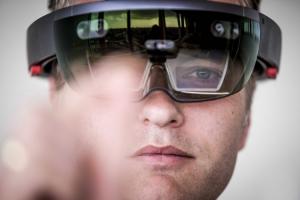 【內有影片】還搞不懂虛擬實境怎麼玩?國外影片揭露 Hololens 5 種應用妙法! 【內有影片】還搞不懂虛擬實境怎麼玩?國外影片揭露 Hololens 5 種應用妙法!