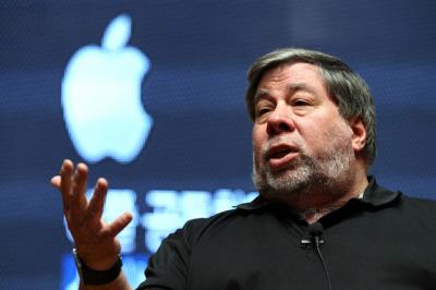 iPhone 耳機孔將遭移除!Apple 聯合創辦人:是要把客戶趕跑嗎? iPhone 耳機孔將遭移除!Apple 聯合創辦人:是要把客戶趕跑嗎?