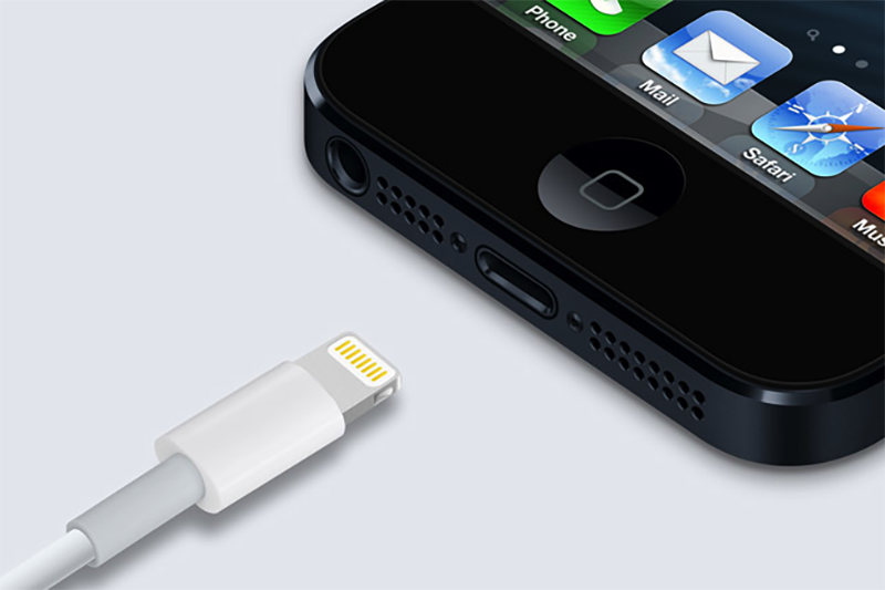 第一步先將 iOS 裝置連接到 Mac 或 PC。(圖片來源/Macworld)